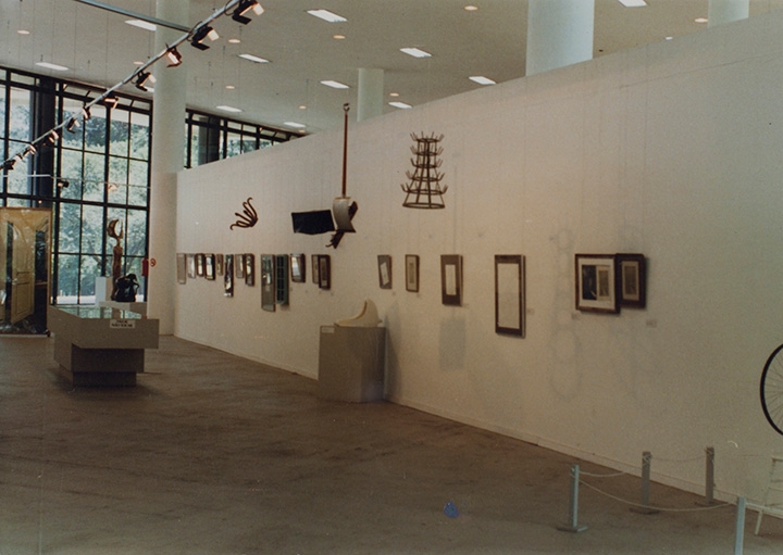 Sala com obras de Marcel Duchamp durante a 19ª Bienal. ©Arquivo Bienal